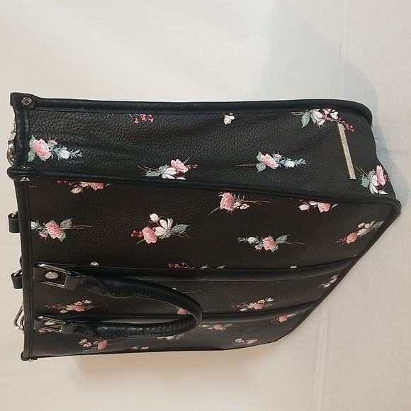 Steve Madden Tote/Crossbody - Picture 3 of 12